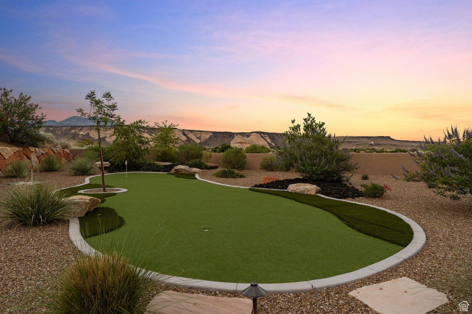 LEDGES OF ST GEORGE PH 8 - Residential