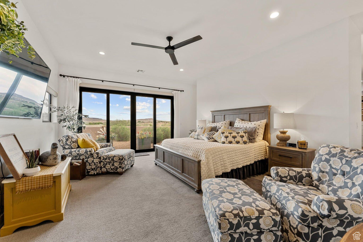 LEDGES OF ST GEORGE PH 8 - Residential