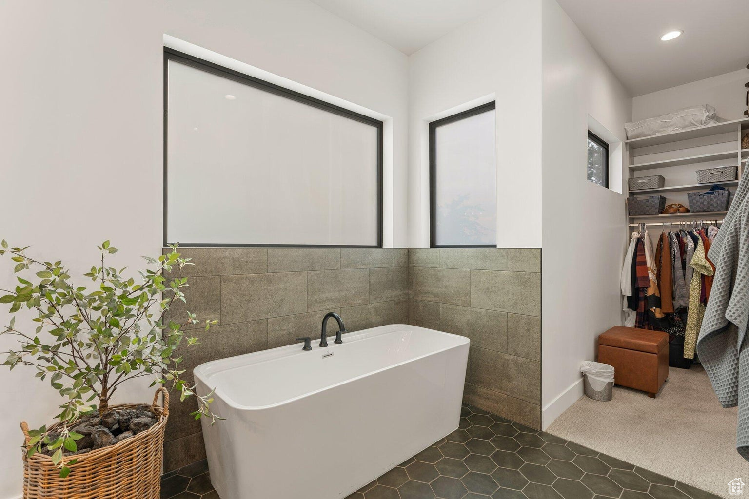 LEDGES OF ST GEORGE PH 8 - Residential