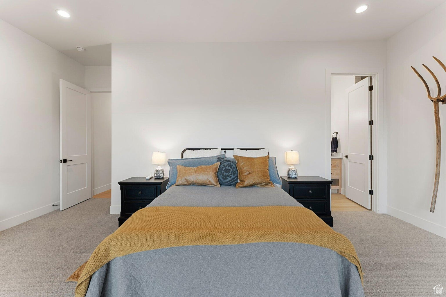 LEDGES OF ST GEORGE PH 8 - Residential