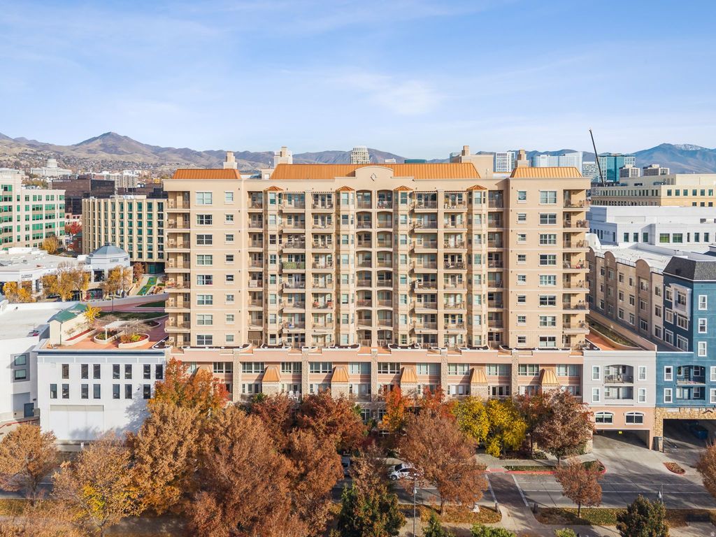 Photo of 5 S 500 W #502, Salt Lake City, UT 84101 (MLS # 2122928)