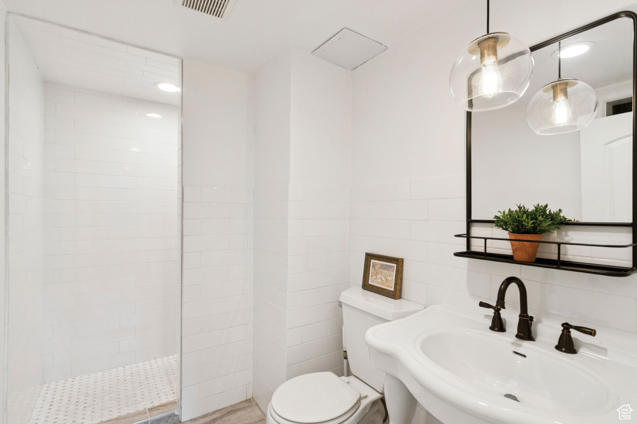 MIDWAY - Residential