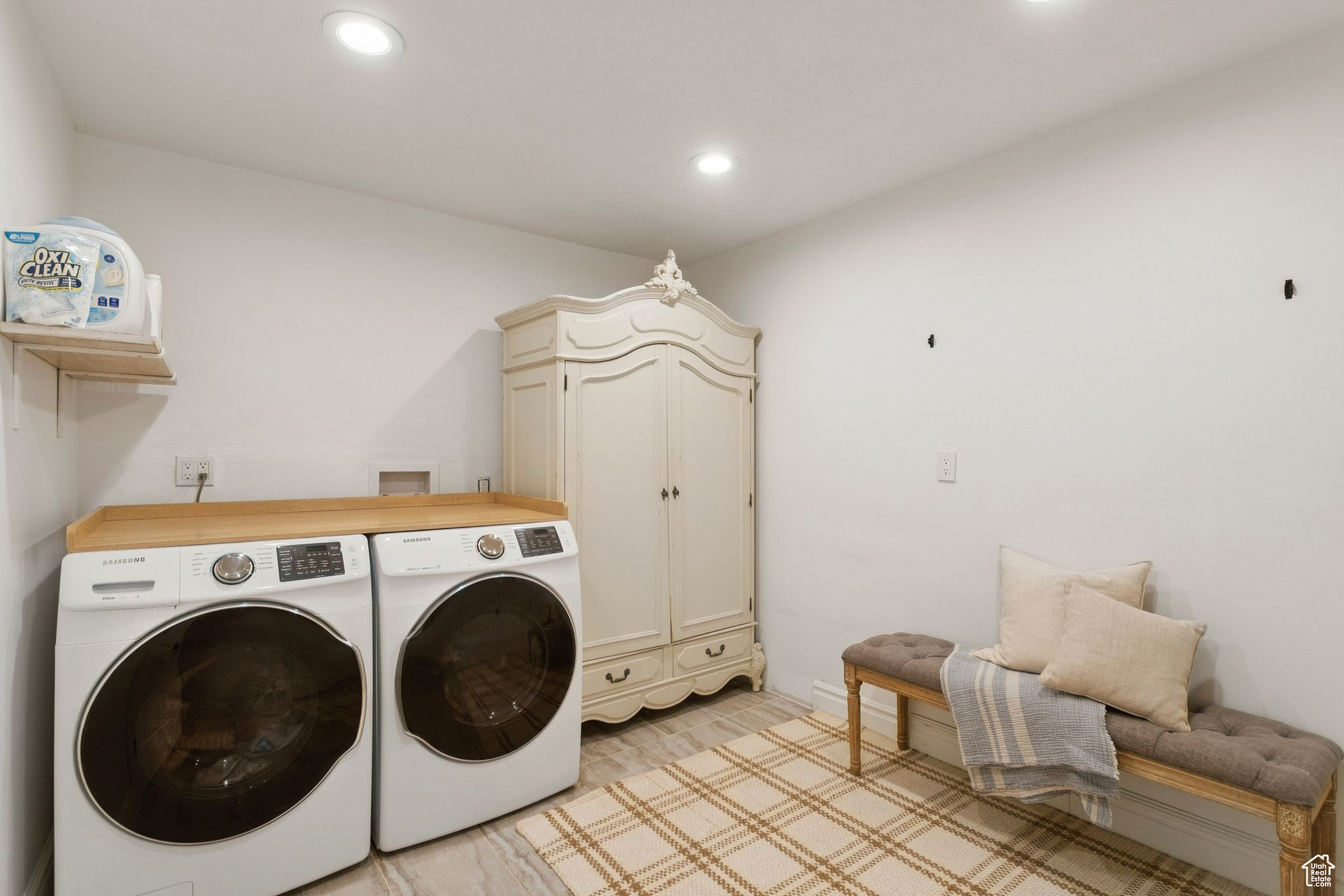MIDWAY - Residential