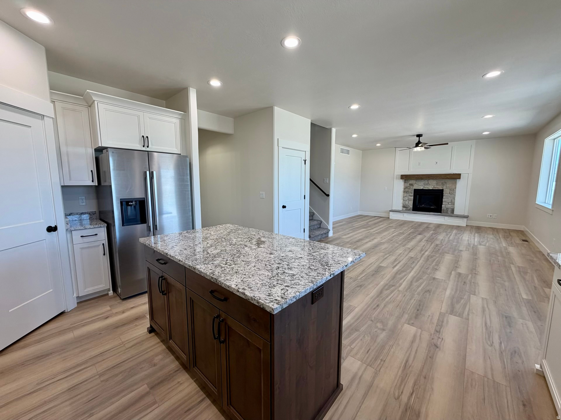 HIDDEN VALLEY - Residential