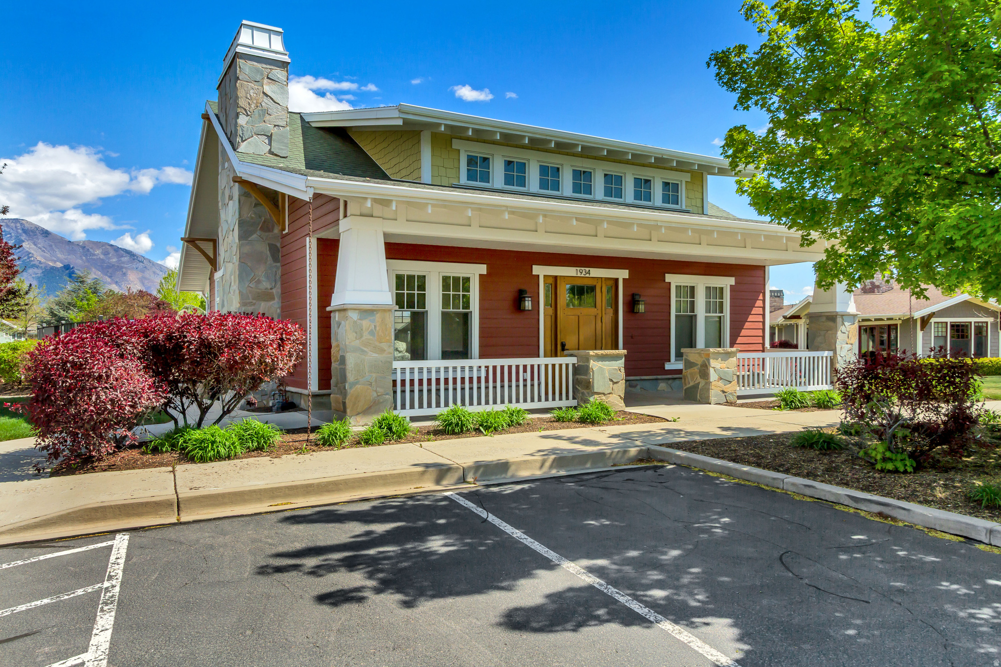 THE GABLES AT GRANDVIEW - Land