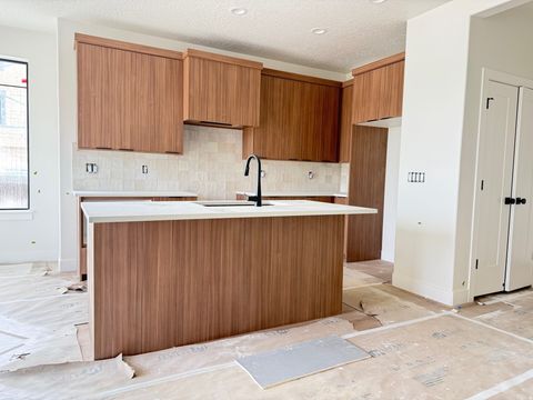 Tiny photo for 2998 W WINDSCAPE DR #6, Lehi, UT 84048 (MLS # 2145213)