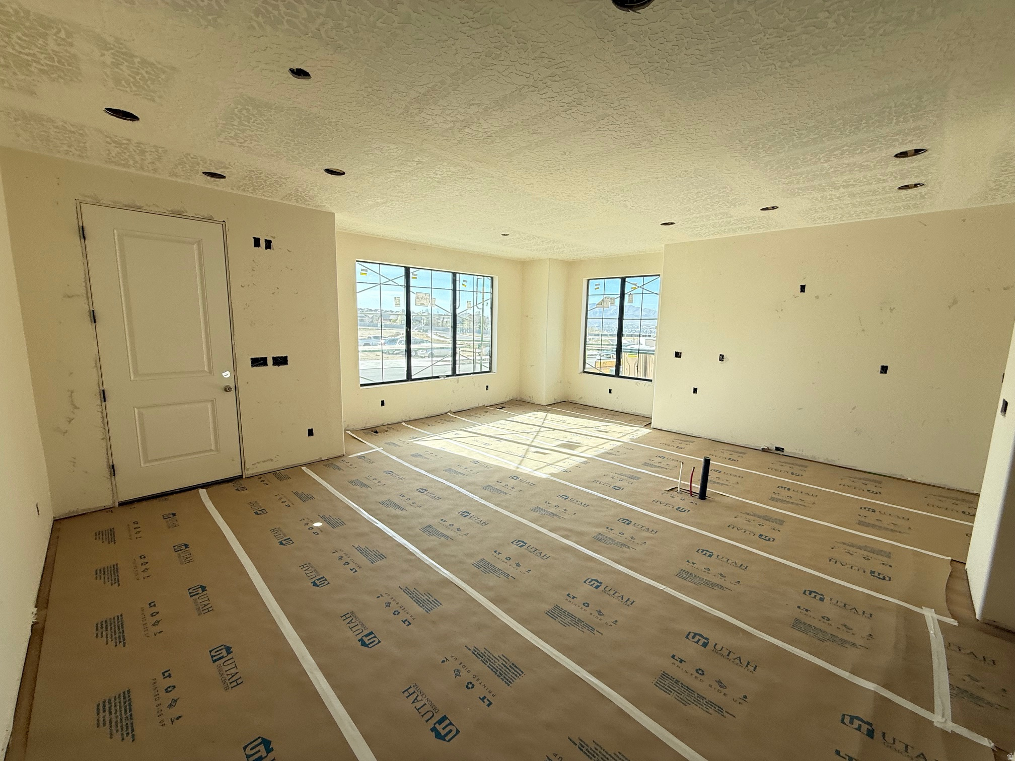 VISTAS AT THE POINT - Residential