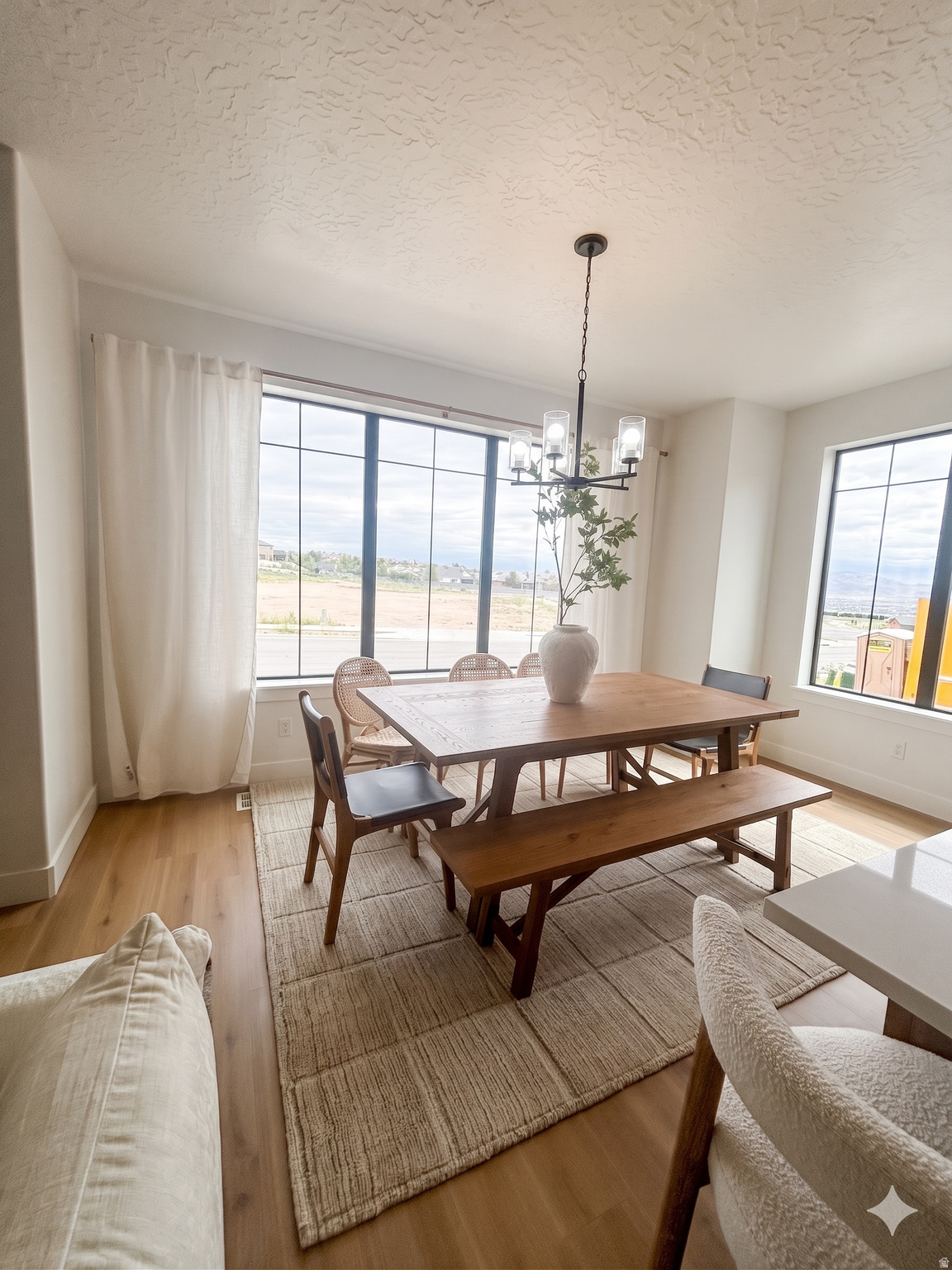 VISTAS AT THE POINT - Residential