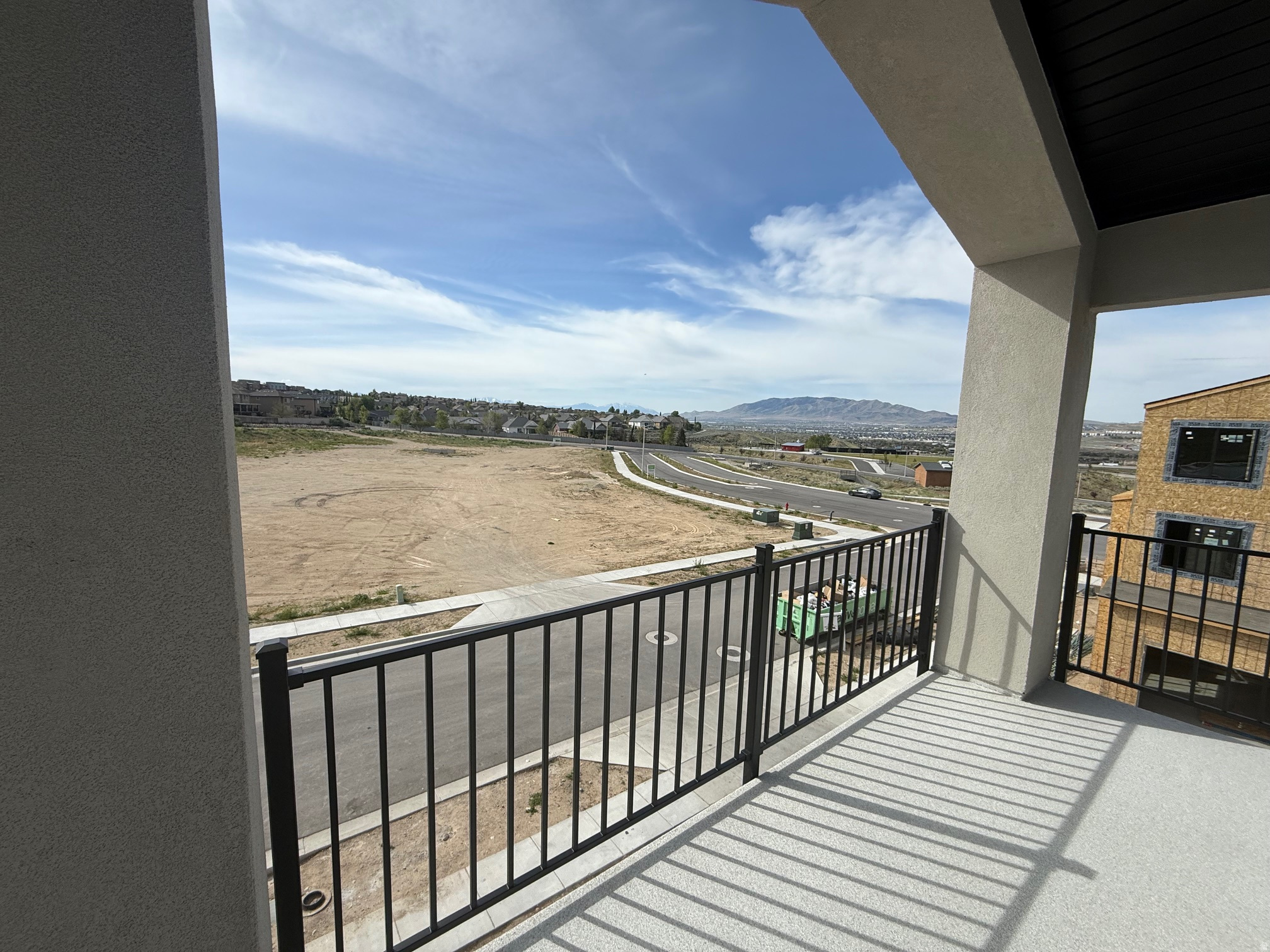 VISTAS AT THE POINT - Residential