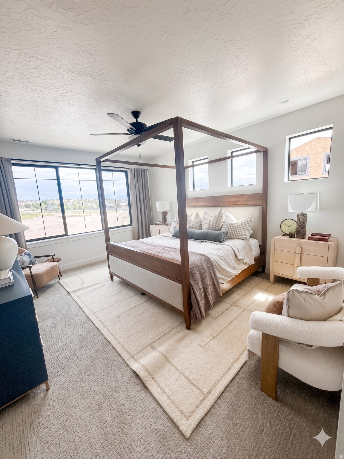 VISTAS AT THE POINT - Residential