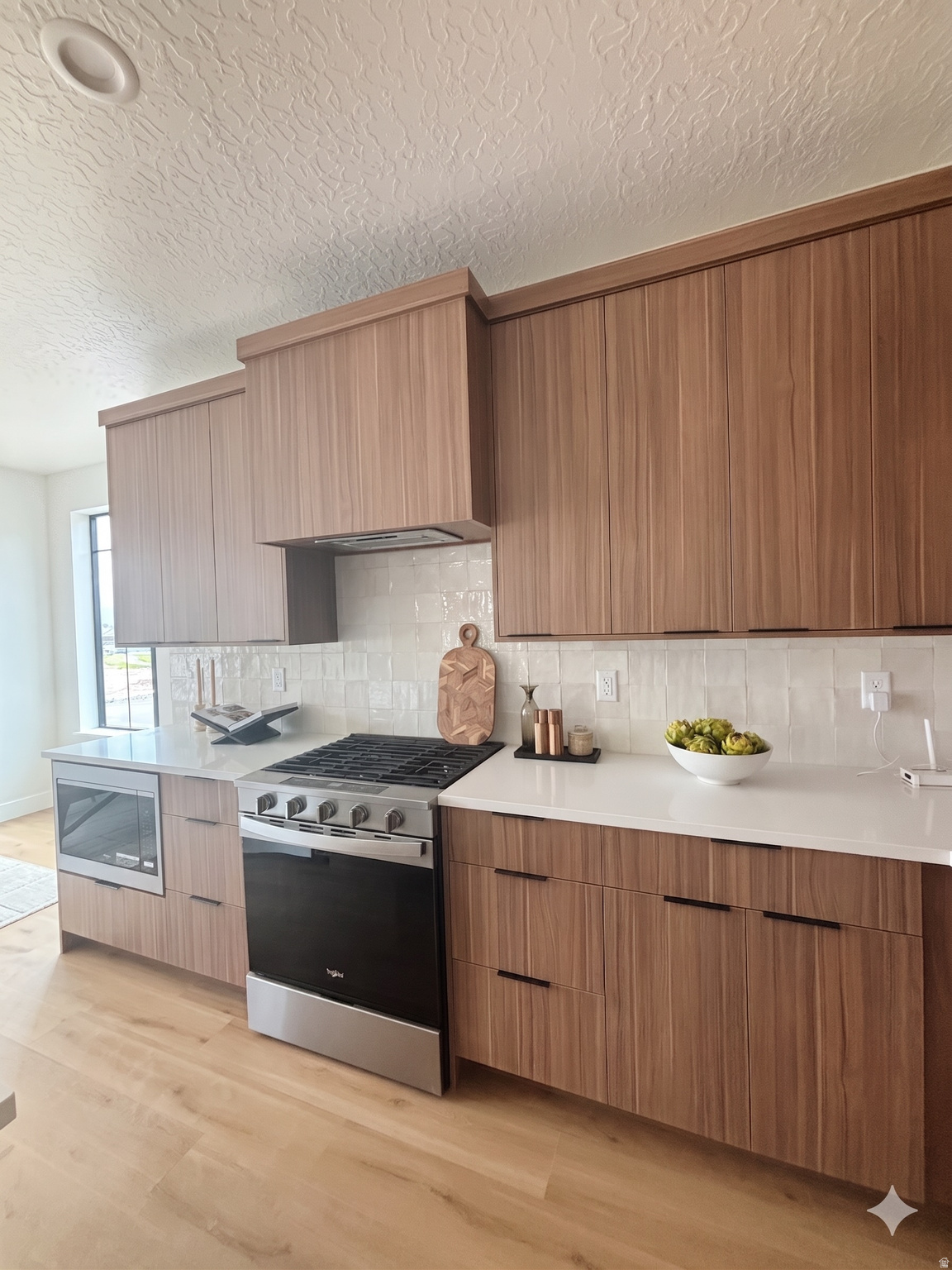 VISTAS AT THE POINT - Residential
