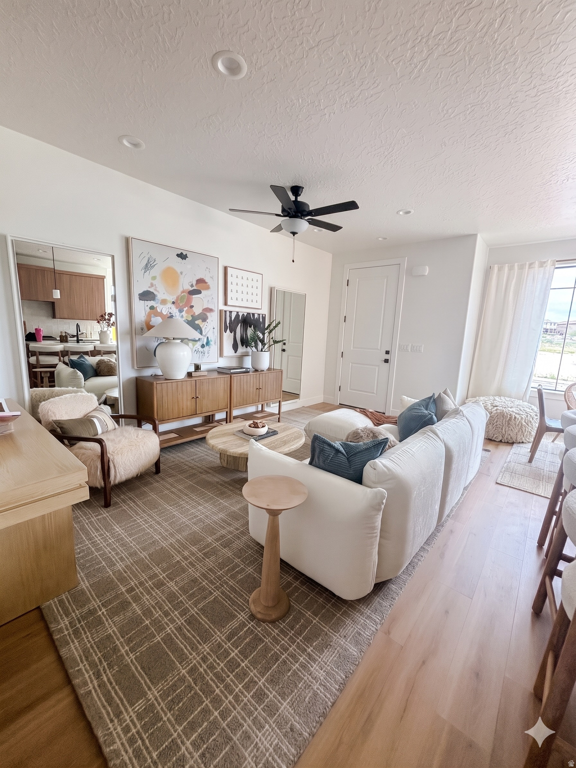 VISTAS AT THE POINT - Residential