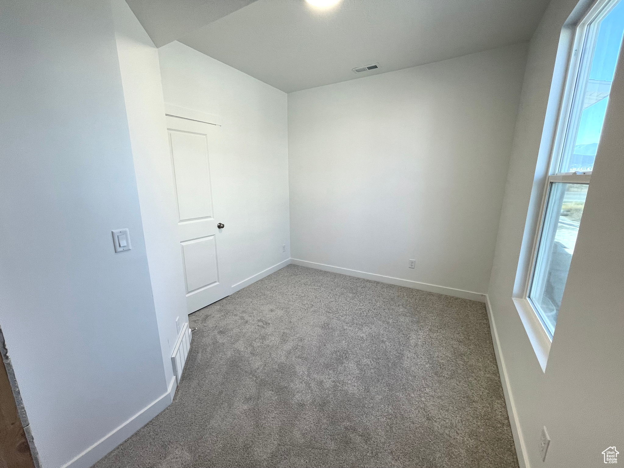 BEACON POINTE - Residential