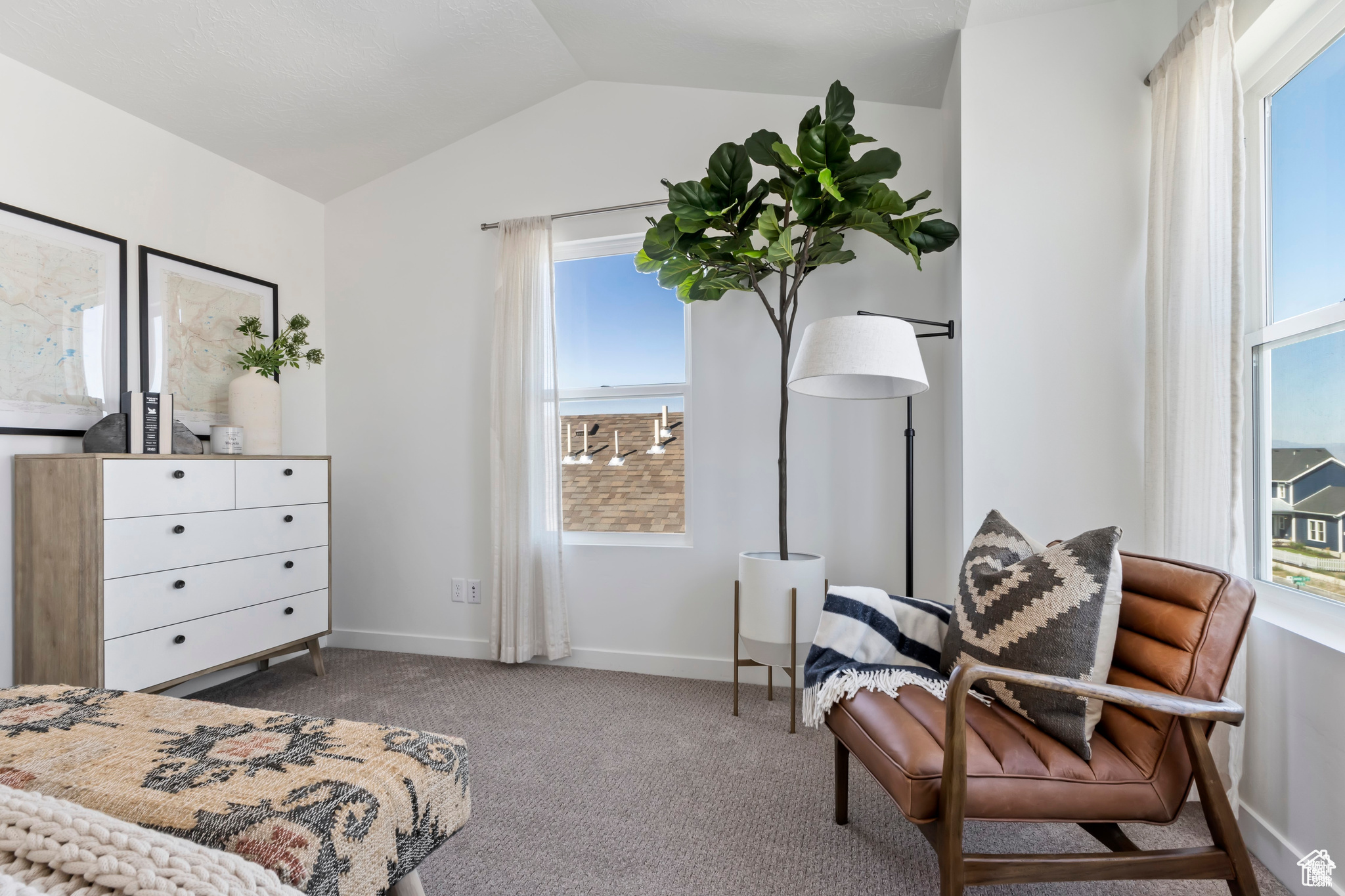 BEACON POINTE - Residential