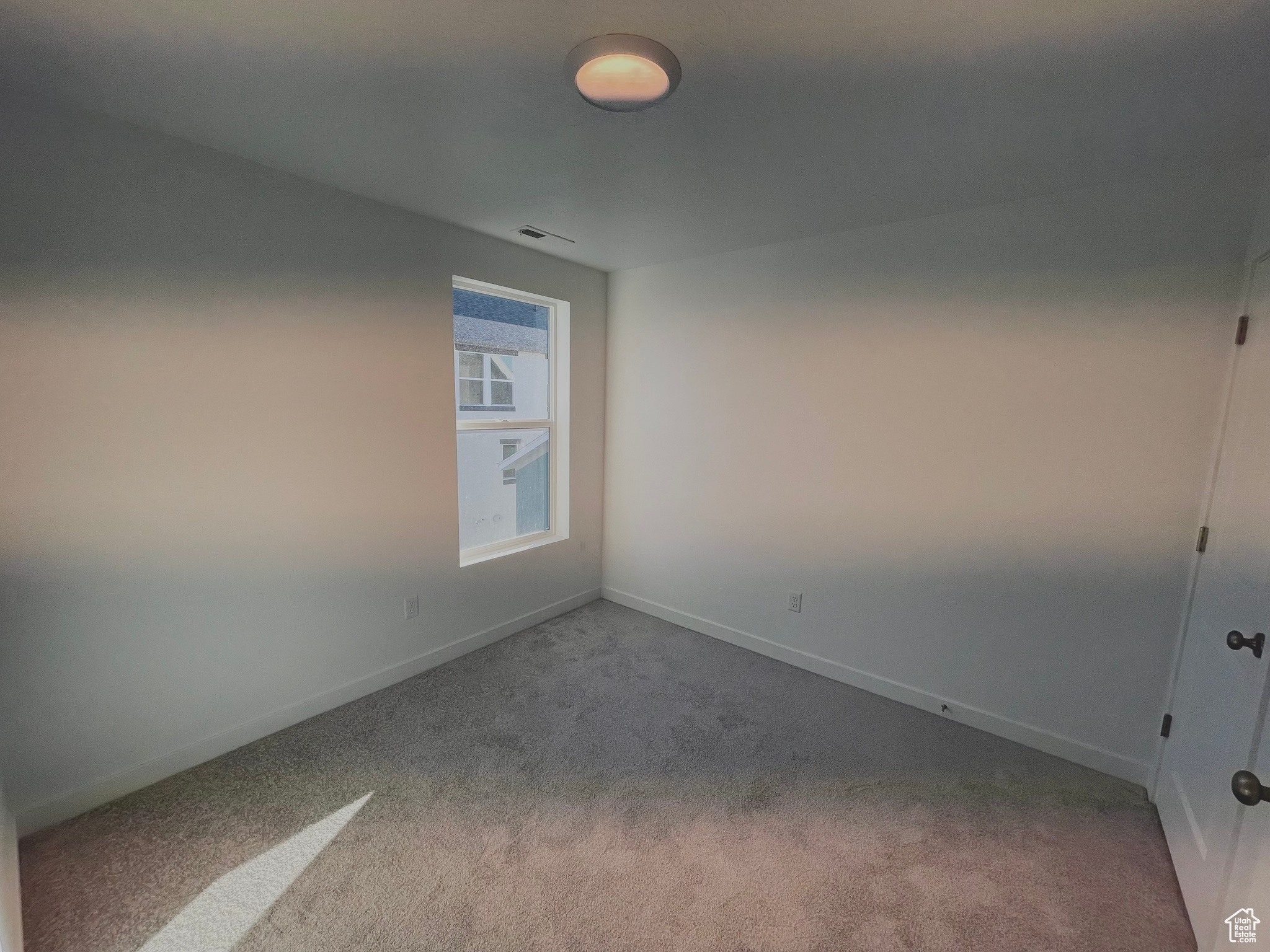 BEACON POINTE - Residential