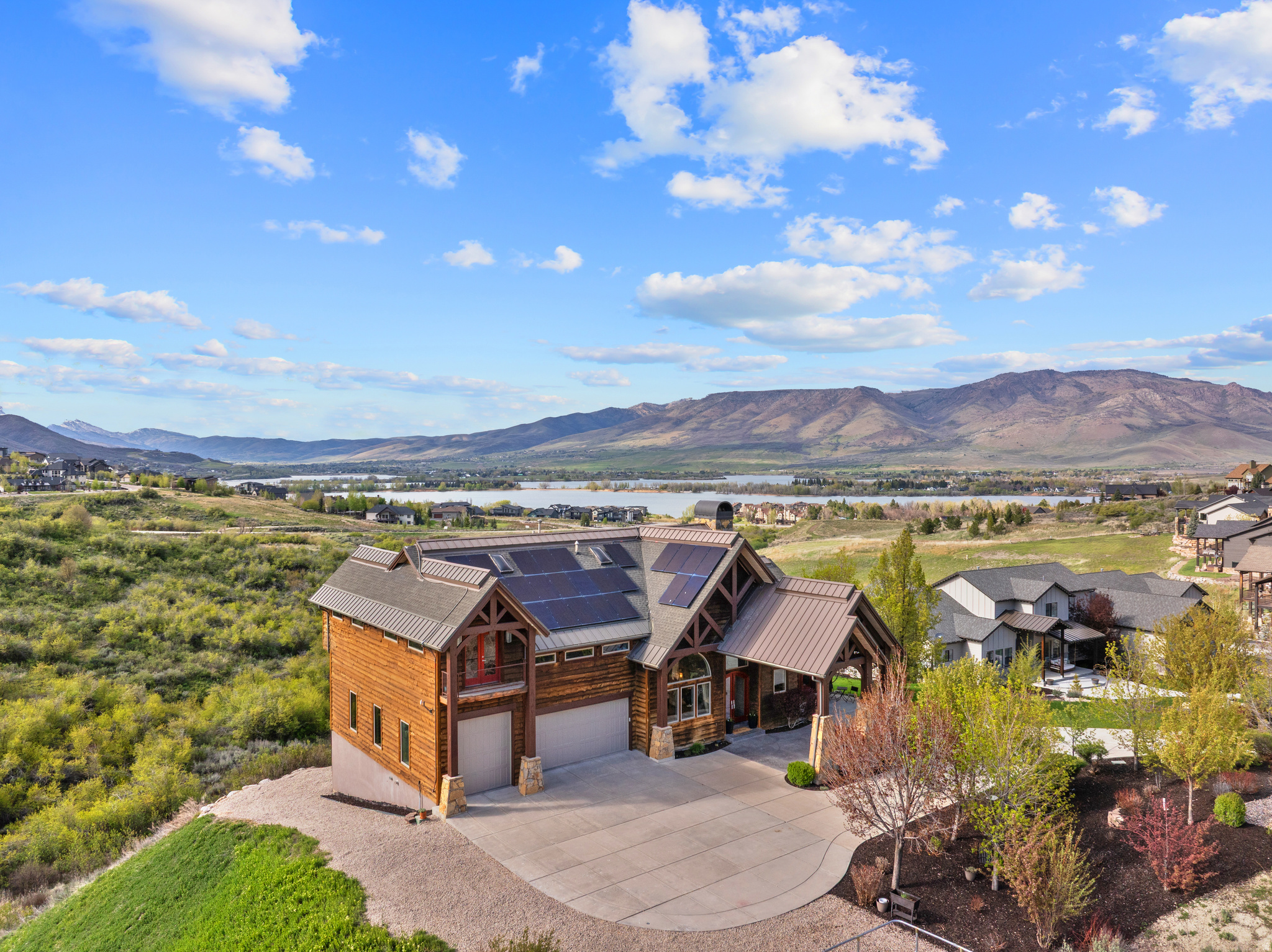 SUMMIT AT SKI LAKE - Residential