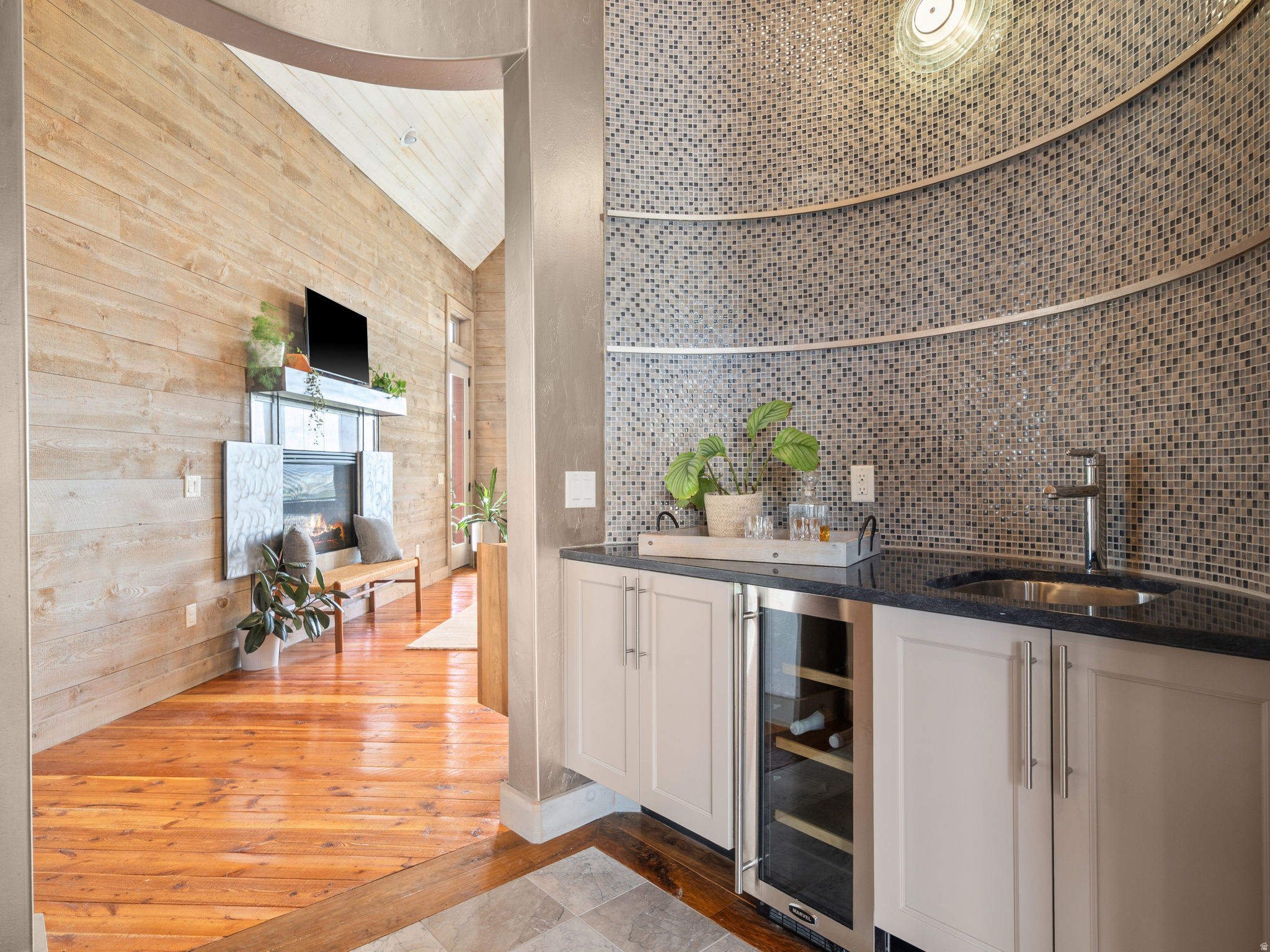 SUMMIT AT SKI LAKE - Residential