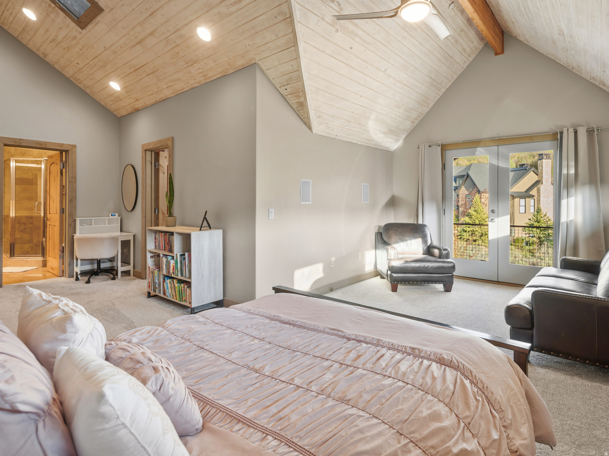 SUMMIT AT SKI LAKE - Residential