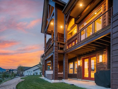 Tiny photo for 6438 E SUMMIT CV, Huntsville, UT 84317 (MLS # 2153802)