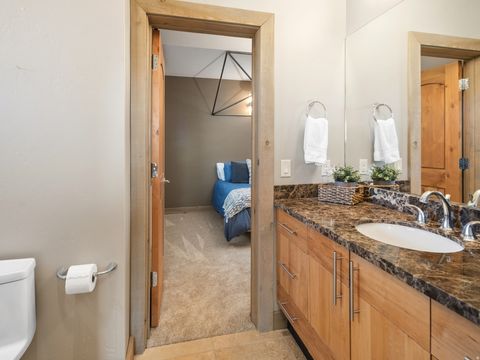 Tiny photo for 6438 E SUMMIT CV, Huntsville, UT 84317 (MLS # 2153802)
