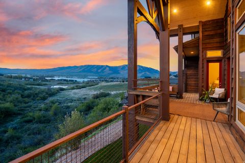 Tiny photo for 6438 E SUMMIT CV, Huntsville, UT 84317 (MLS # 2153802)