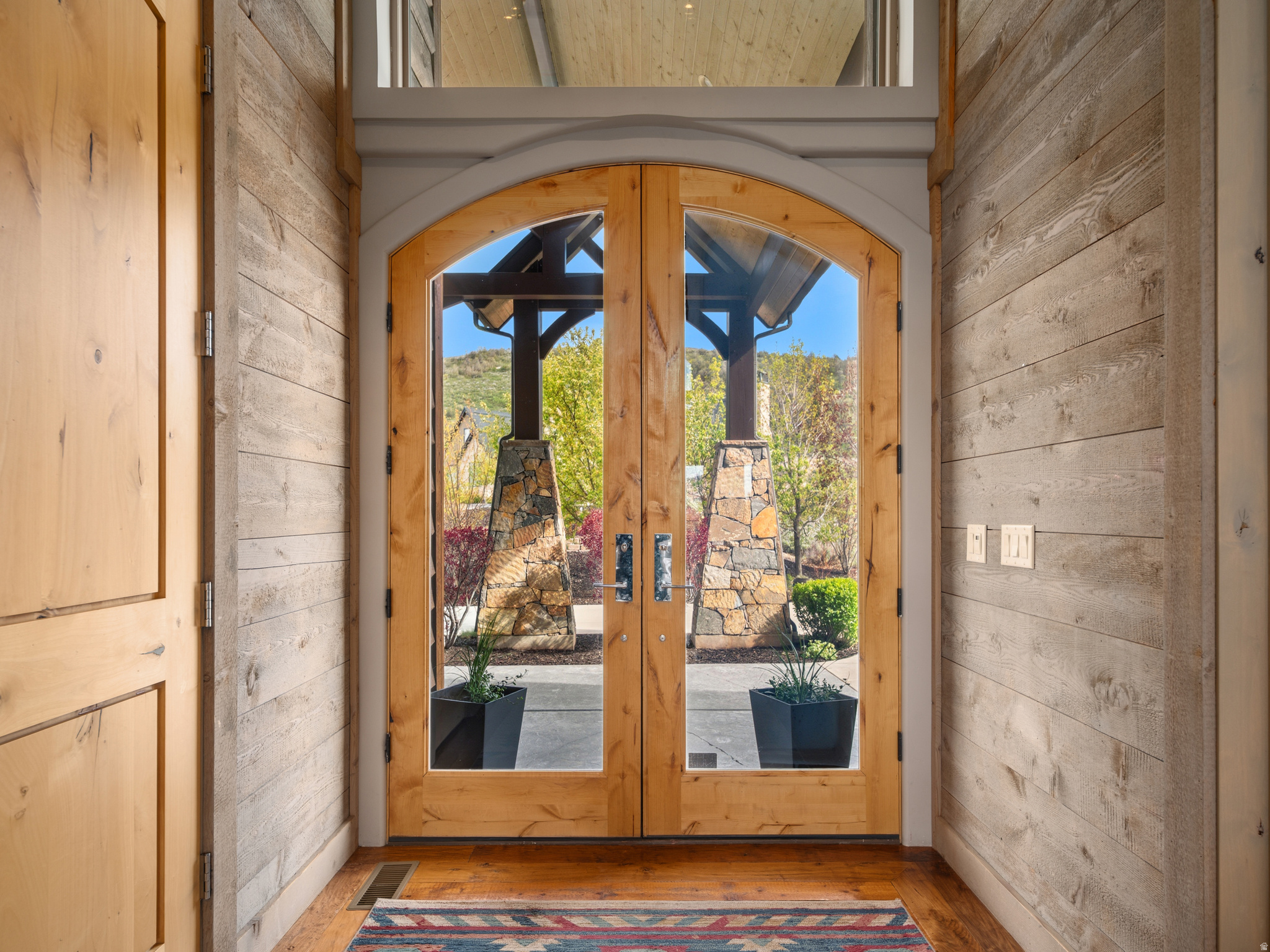 SUMMIT AT SKI LAKE - Residential