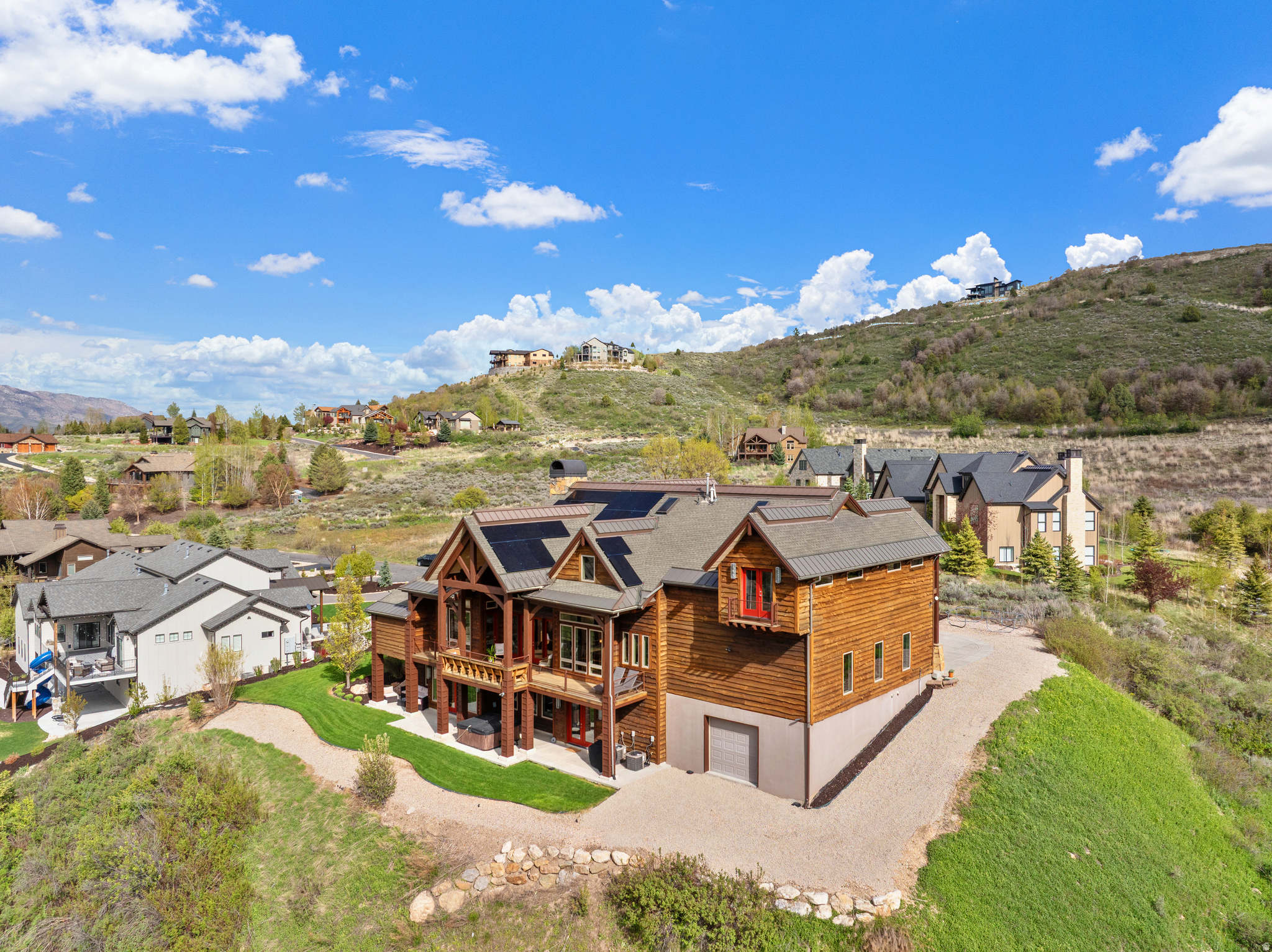 SUMMIT AT SKI LAKE - Residential