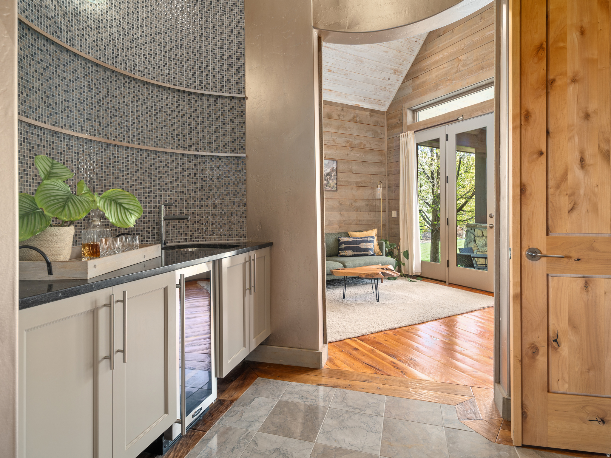 SUMMIT AT SKI LAKE - Residential