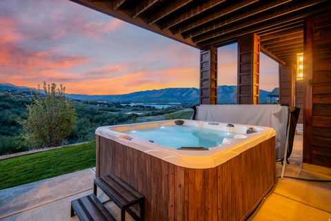 Tiny photo for 6438 E SUMMIT CV, Huntsville, UT 84317 (MLS # 2153802)