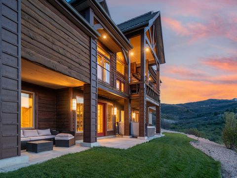Tiny photo for 6438 E SUMMIT CV, Huntsville, UT 84317 (MLS # 2153802)