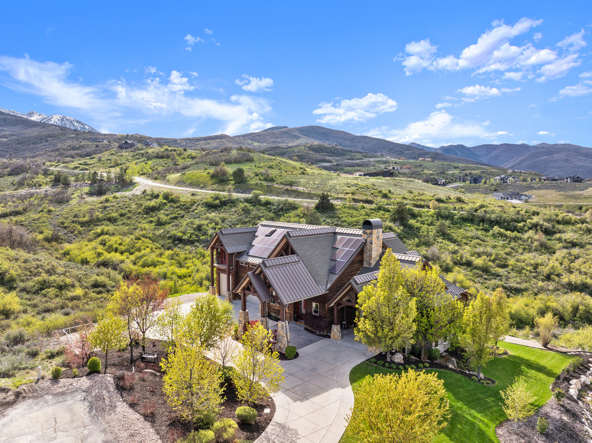 SUMMIT AT SKI LAKE - Residential