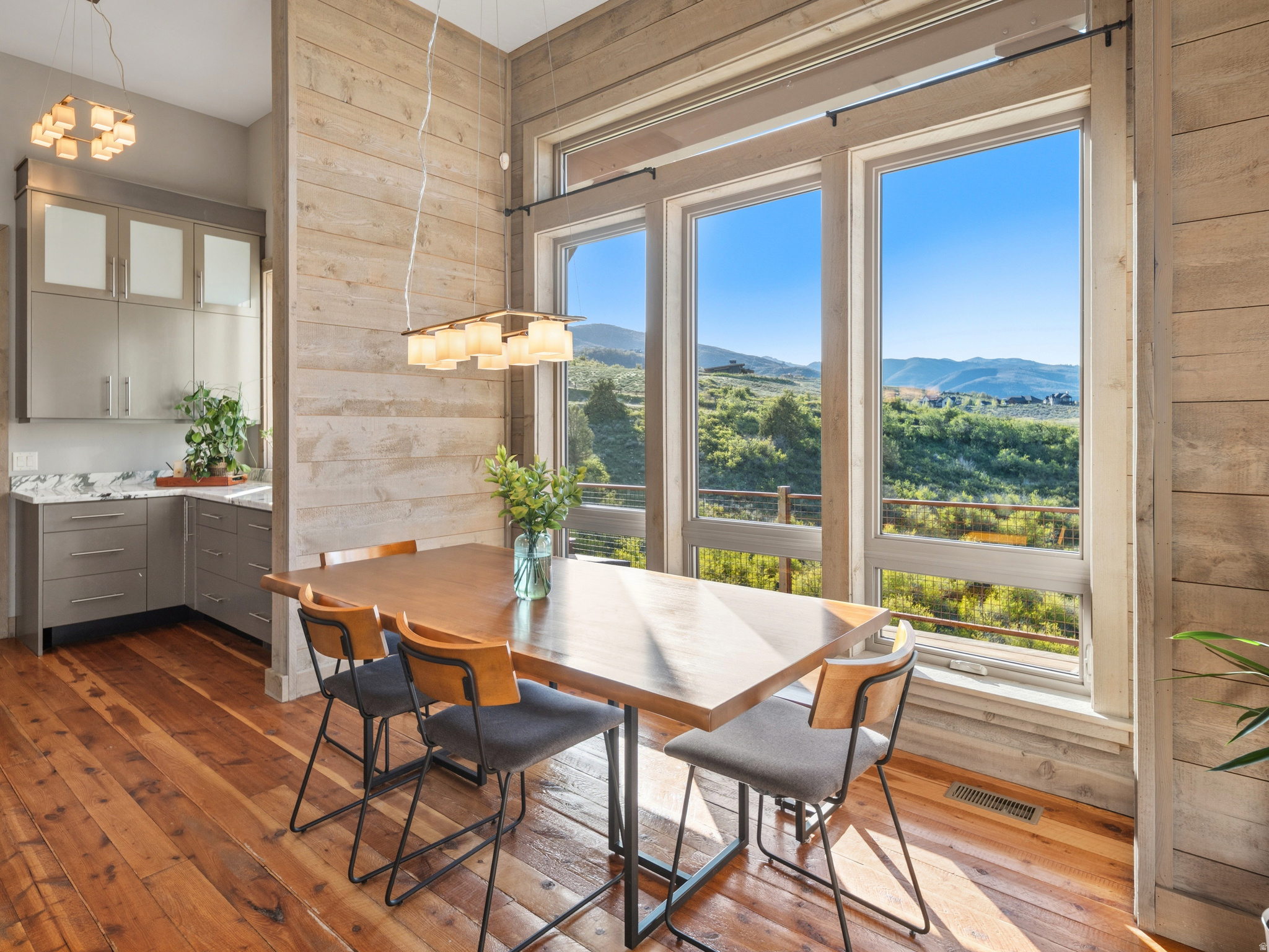 SUMMIT AT SKI LAKE - Residential