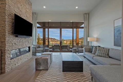 Tiny photo for 6256 DOUBLE DEER LOOP #4, Park City, UT 84098 (MLS # 2126794)