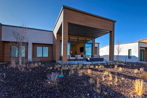 Tiny photo for 6256 DOUBLE DEER LOOP #4, Park City, UT 84098 (MLS # 2126794)