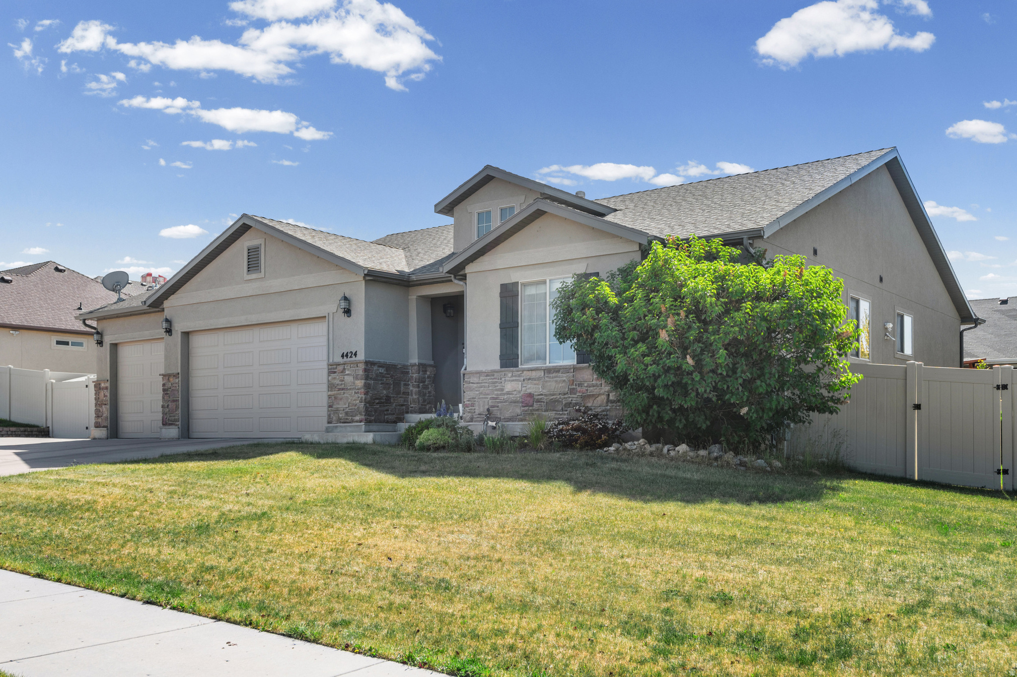 VALLEY FIELDS 451 - Residential