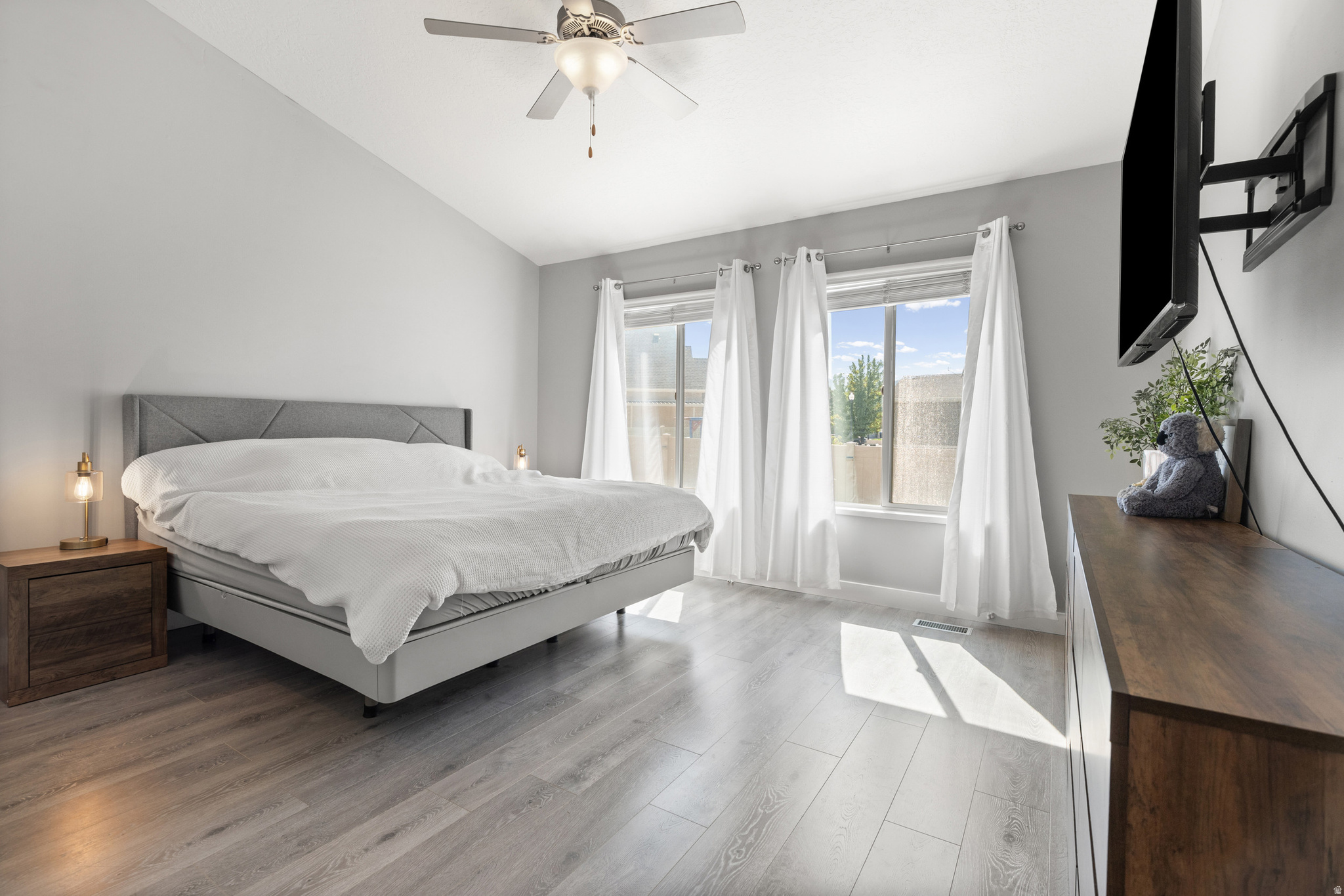 VALLEY FIELDS 451 - Residential