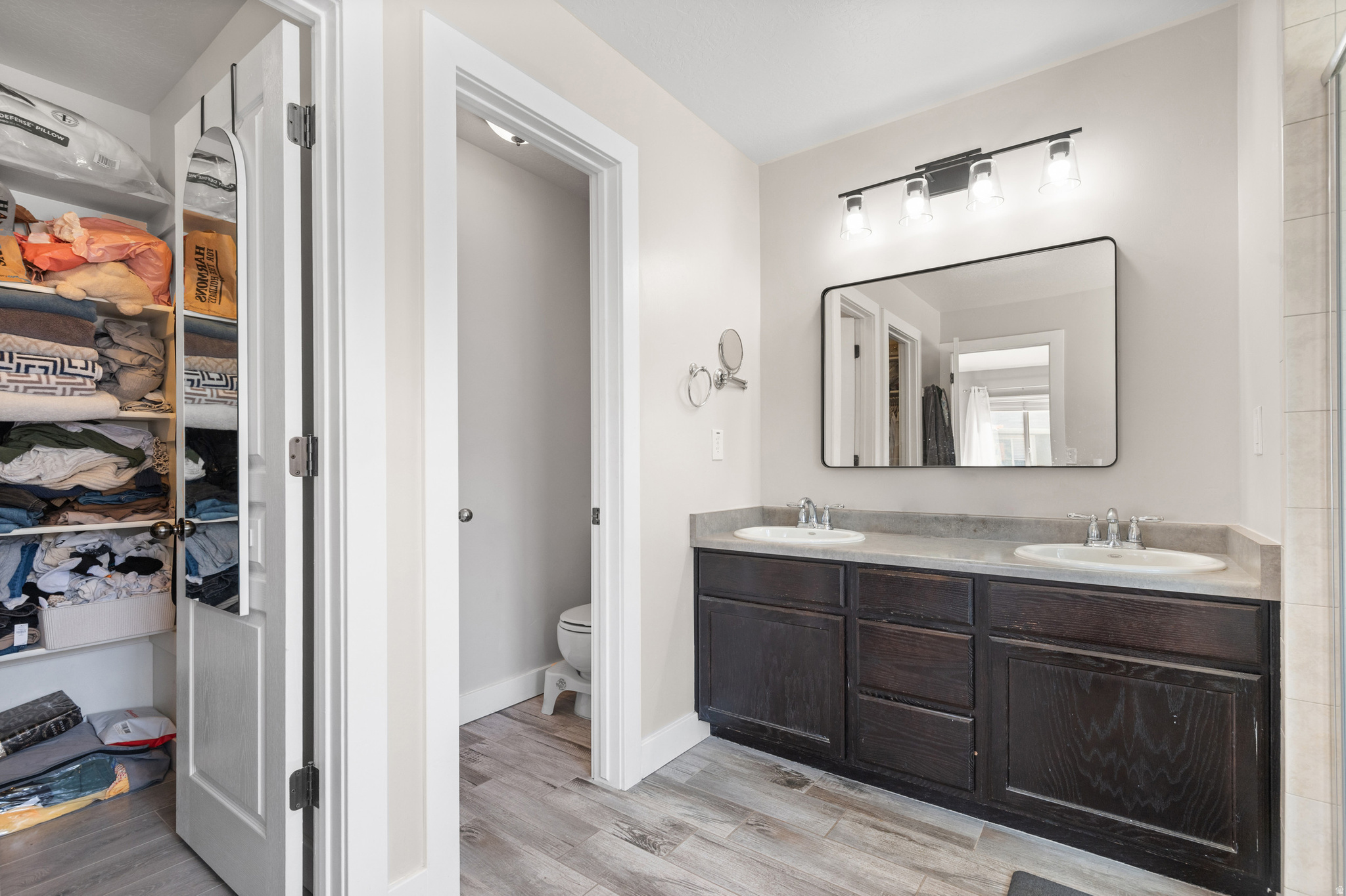 VALLEY FIELDS 451 - Residential