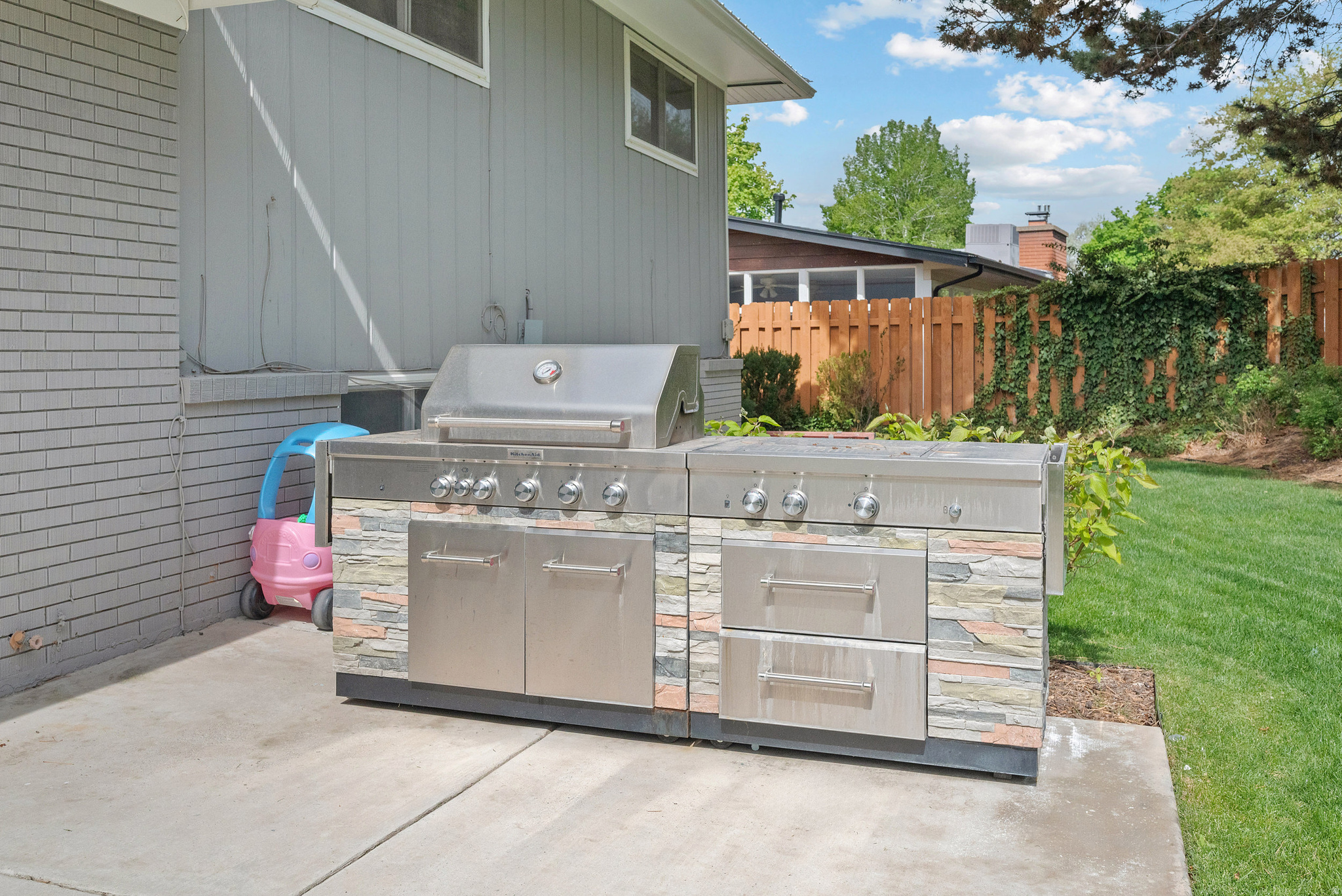 INDIAN HILLS - Residential