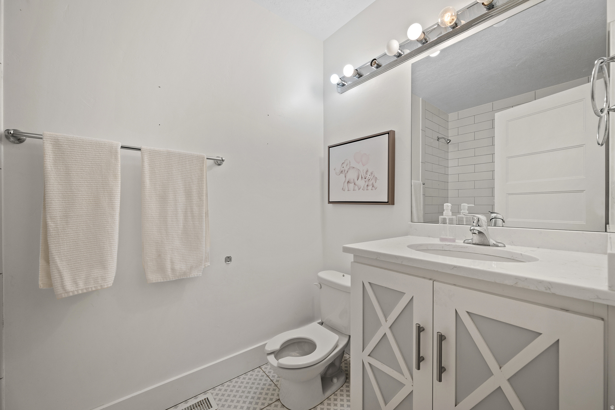 INDIAN HILLS - Residential