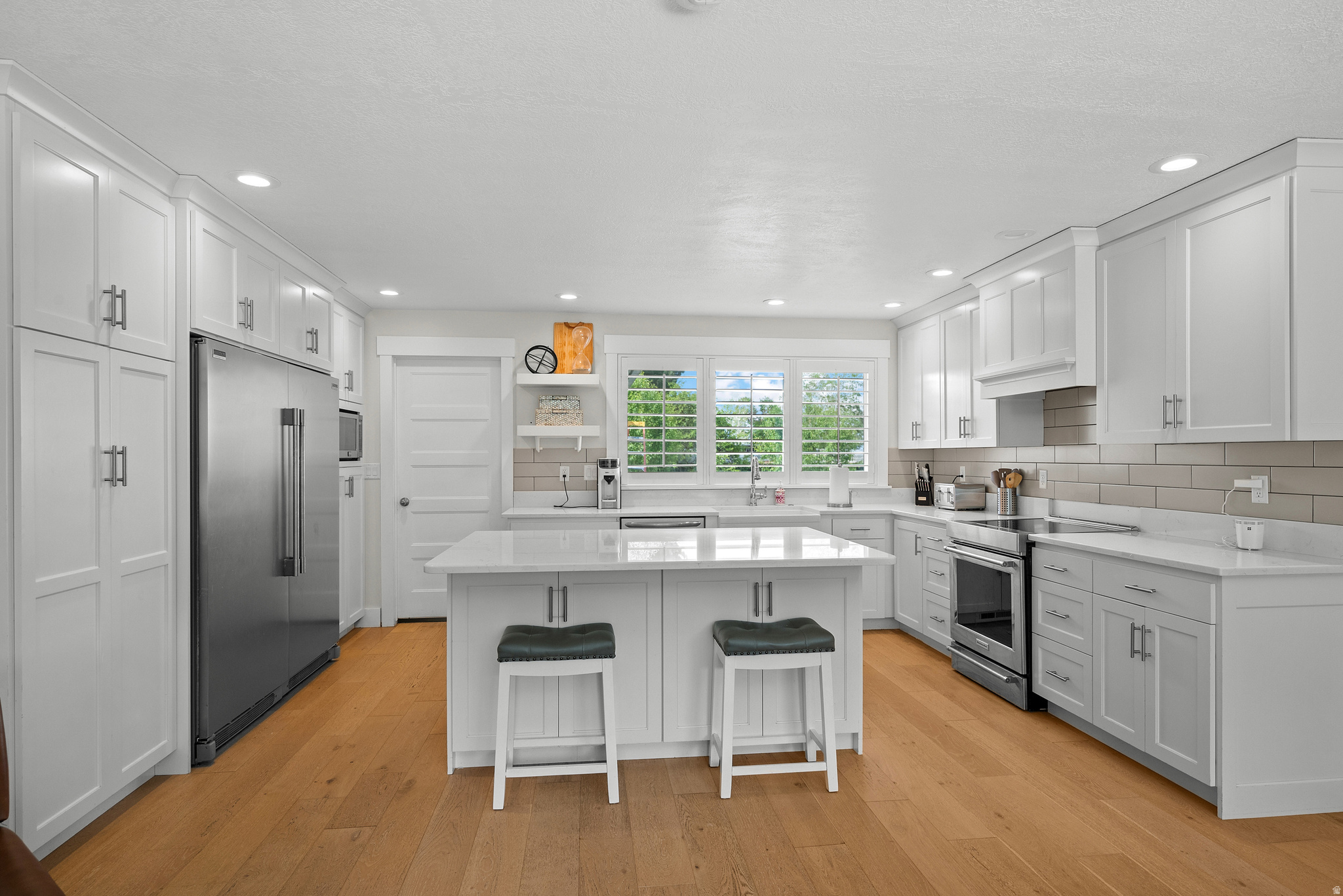 INDIAN HILLS - Residential