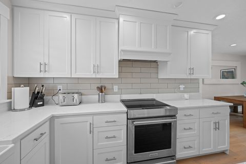 Tiny photo for 3010 N CHEROKEE LN, Provo, UT 84604 (MLS # 2152508)