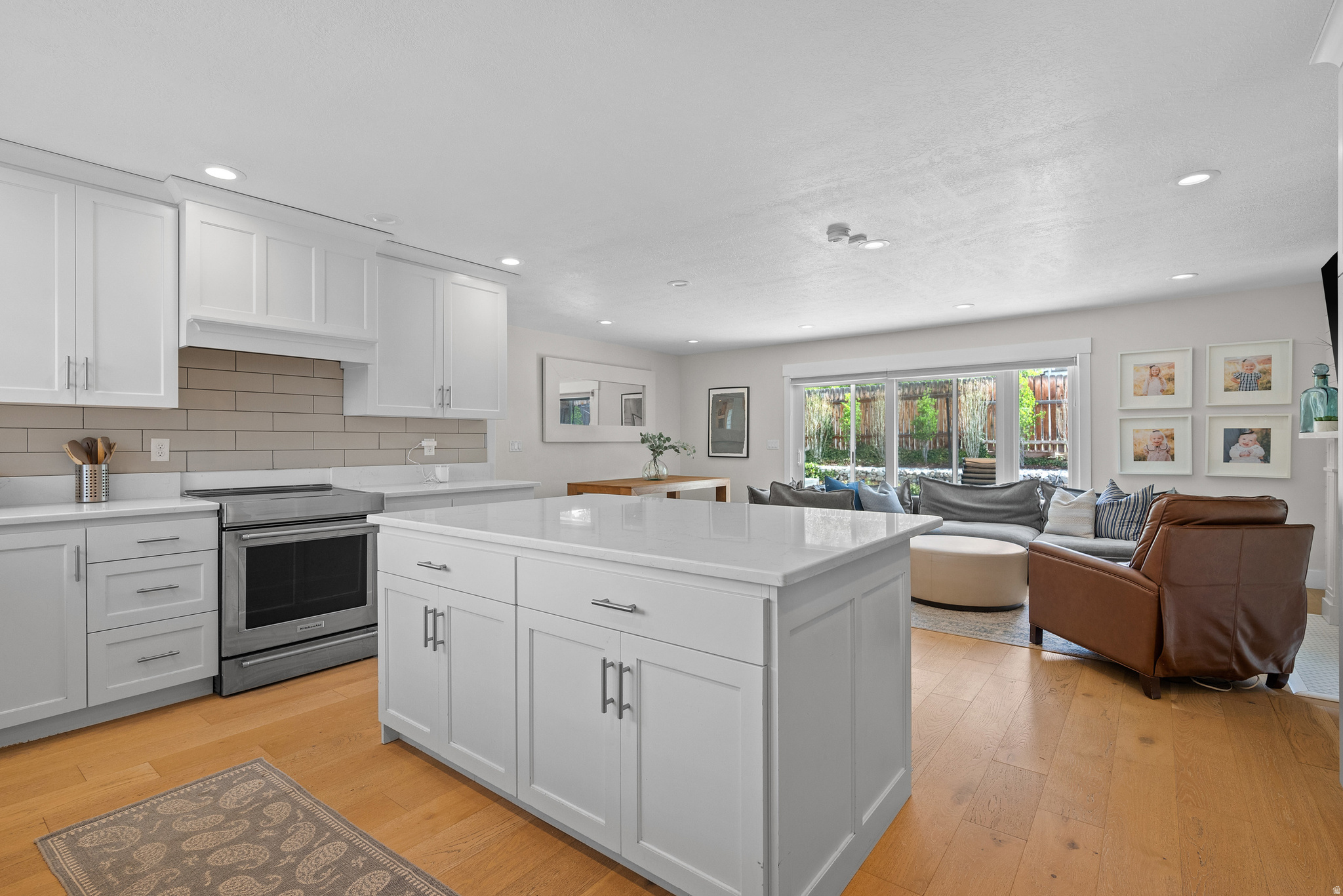 INDIAN HILLS - Residential