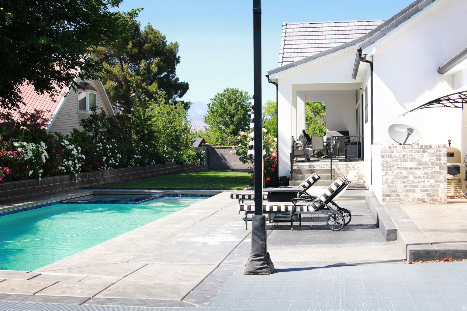 WINDSOR ESTATES AMD - Residential