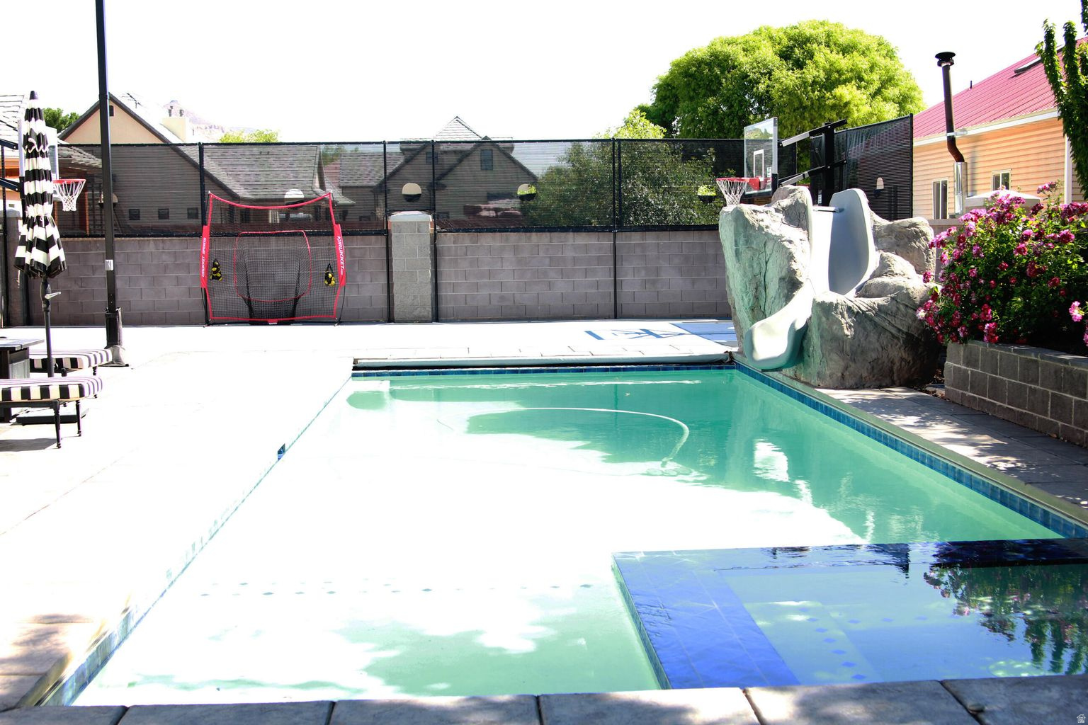 WINDSOR ESTATES AMD - Residential