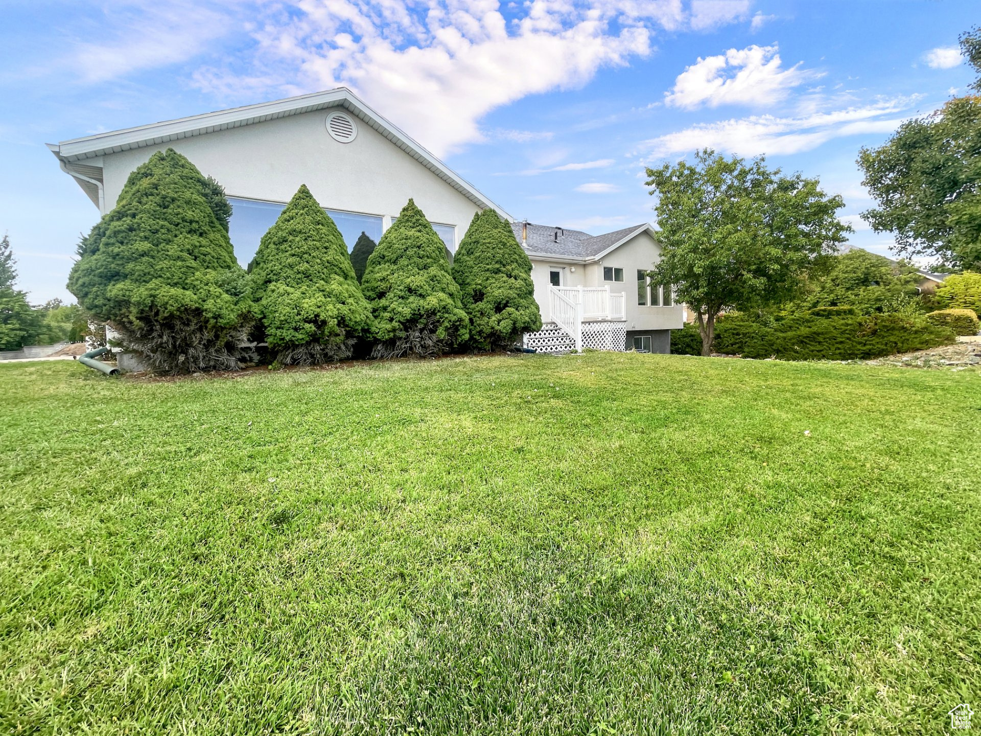 WOOD ESTATES - Residential