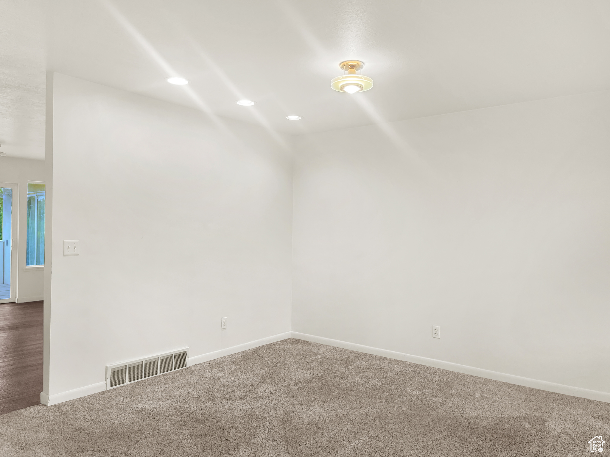 WOOD ESTATES - Residential