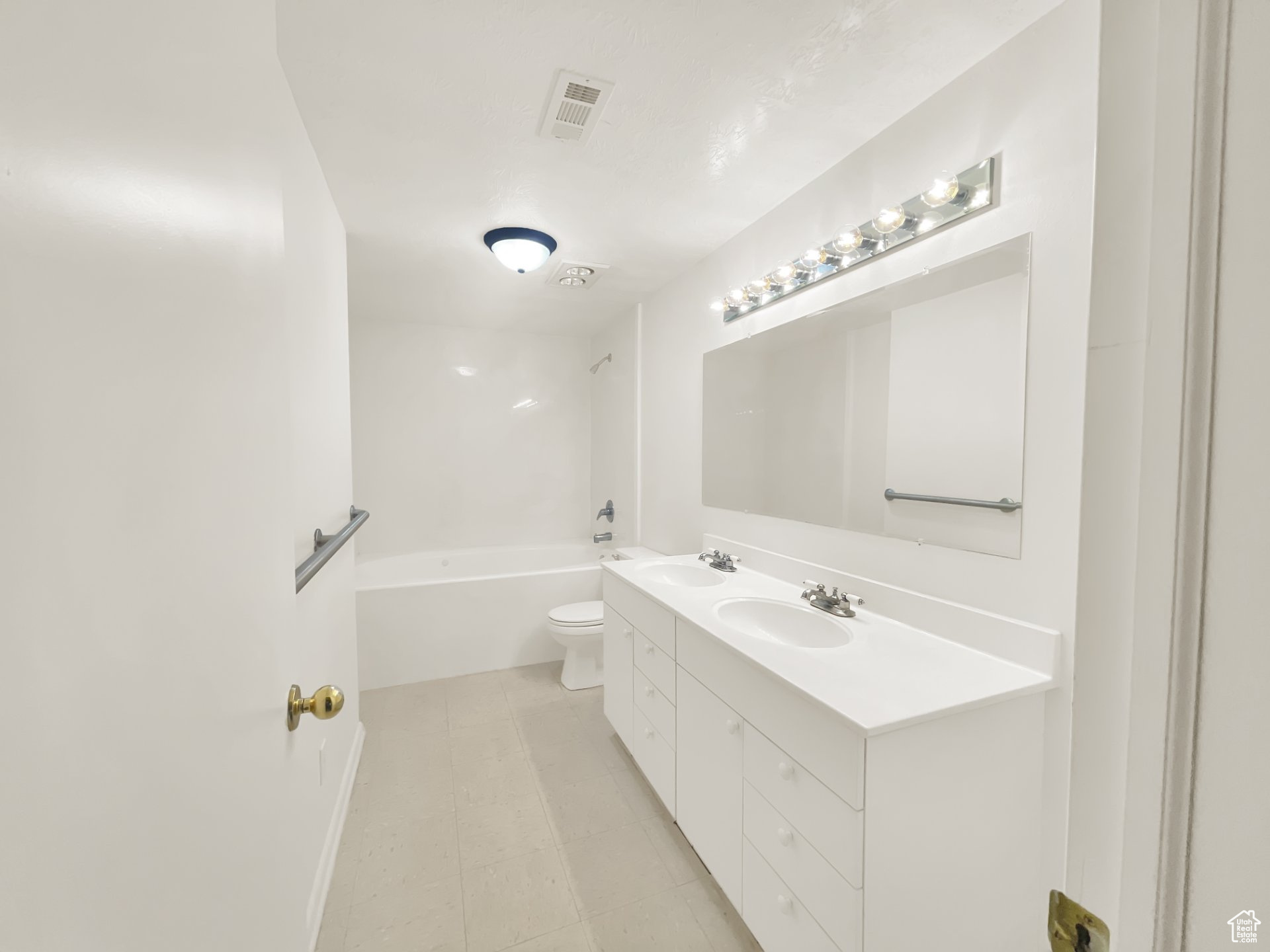 WOOD ESTATES - Residential