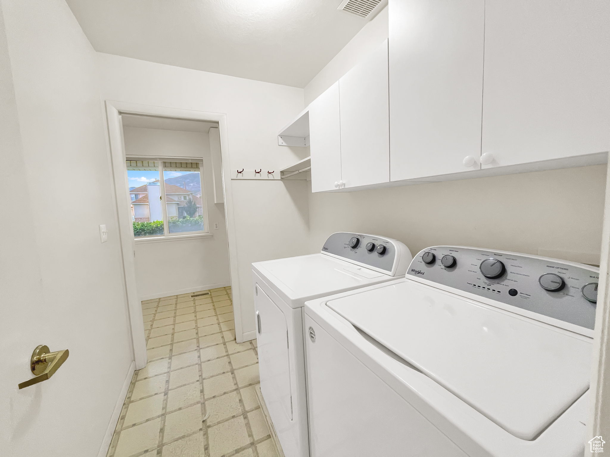 WOOD ESTATES - Residential