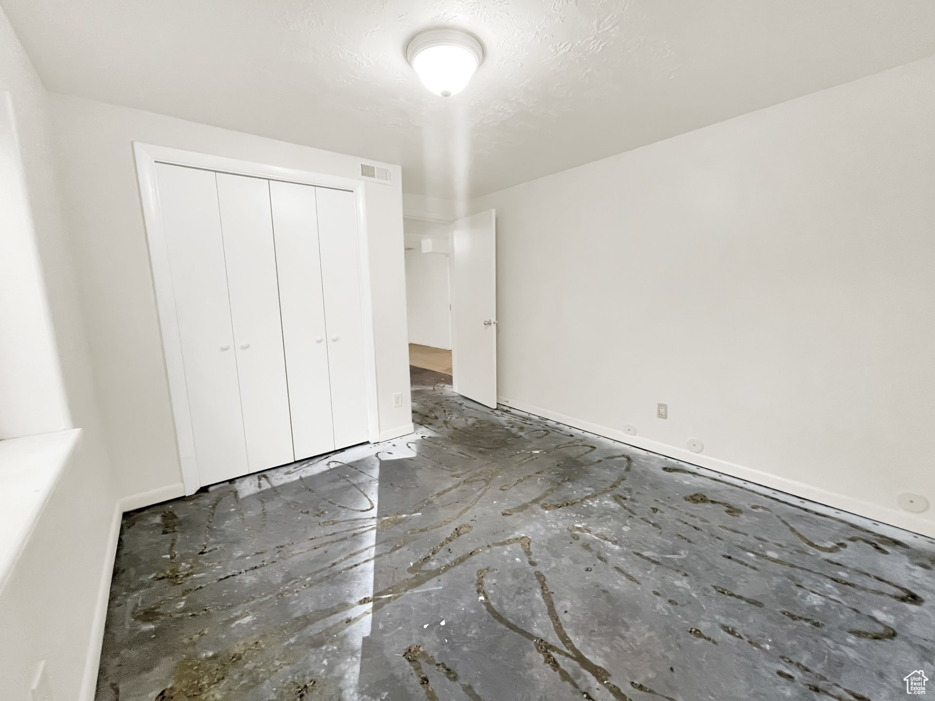 WOOD ESTATES - Residential