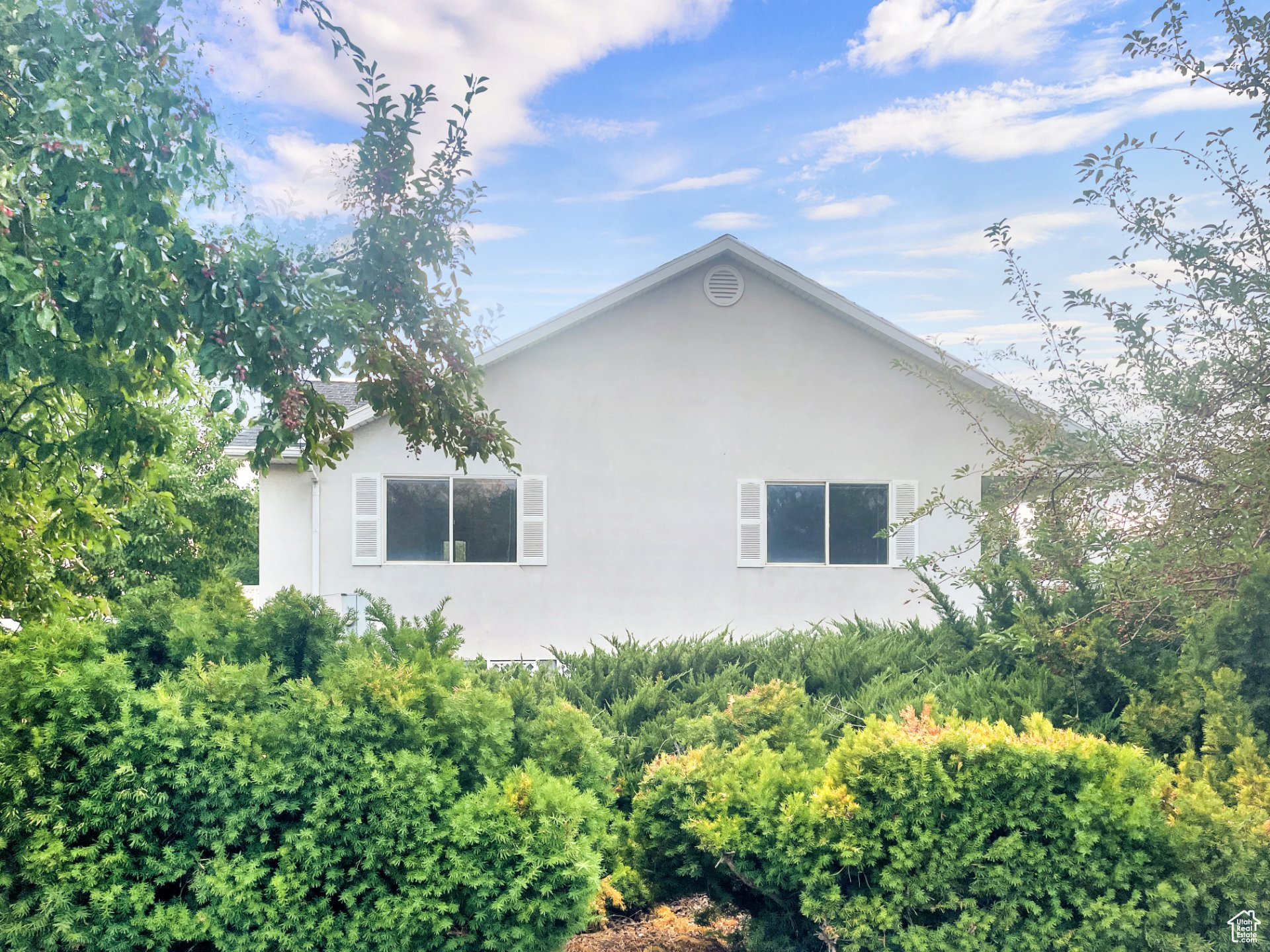 WOOD ESTATES - Residential